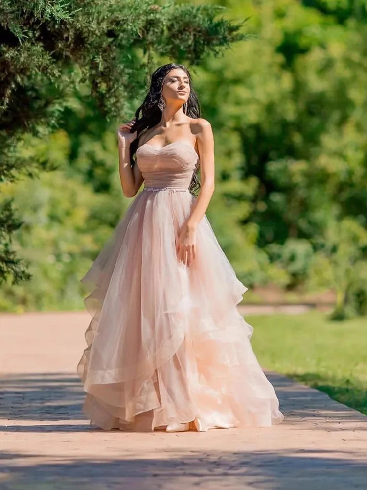 Blush Pink Wedding Dress Sweetheart Lace-Up Back Beaded Waistline Side Split Long Bridal Gowns Layers Tulle Wave Details