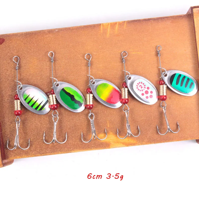 6cm 3,5g giratório de gancho de metal iscas 6# ganchos agudos 10 cores engrenagem de pesca mista 10 peças / lote m-1