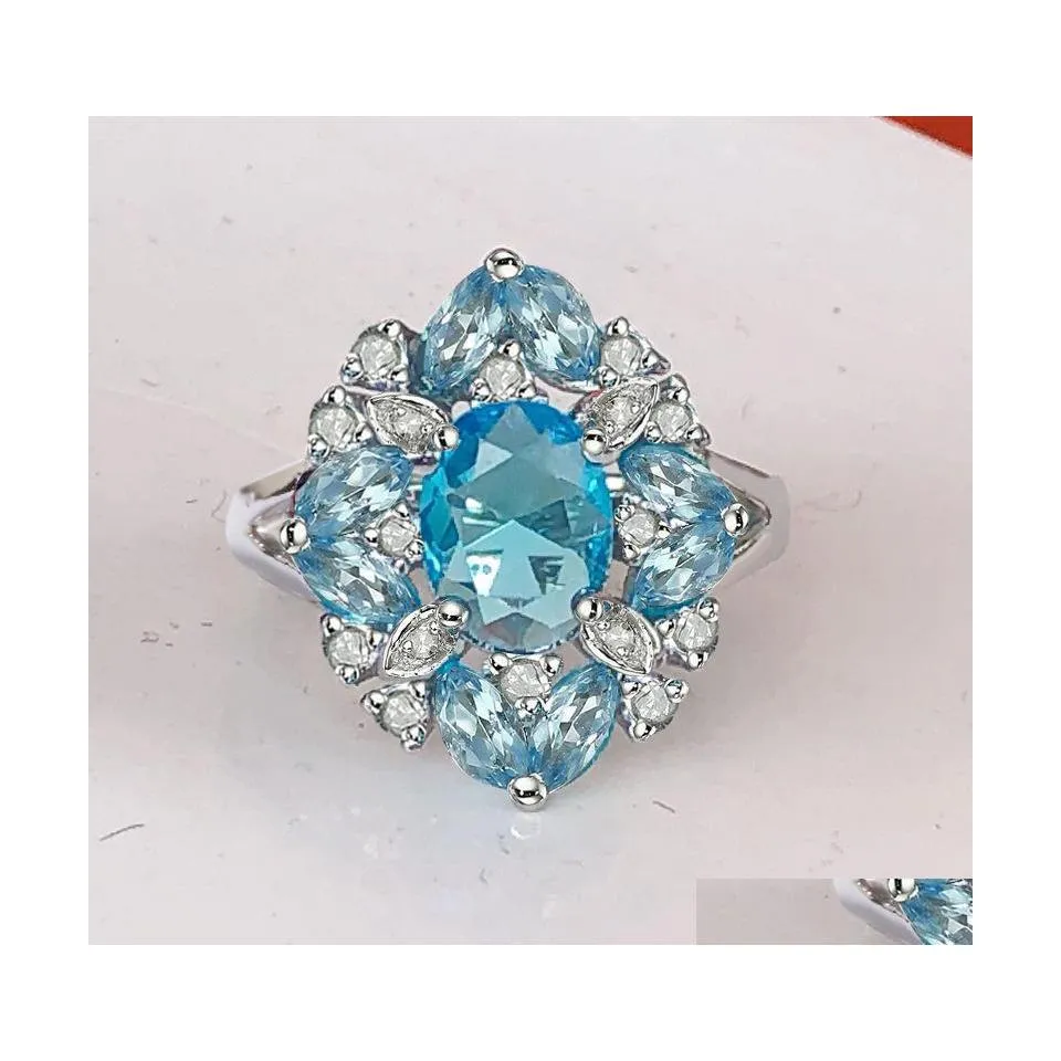 Clusterringen Luxe Luxe Single Stone Ring Charm Mysterious Bright Blue/Red Marquise Women Cocktail Party Fashion Engagement Drop Dhhhqa