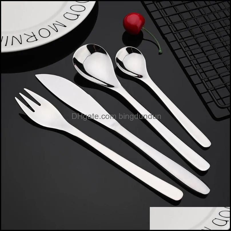 Flatvaruupps￤ttningar 2/4/6 Set Sier Middag 18/10 Rostfritt st￥l Western Knife Fork Tea Spoon Cutsly Tableware Sierware Setflatware Dr DHK6F