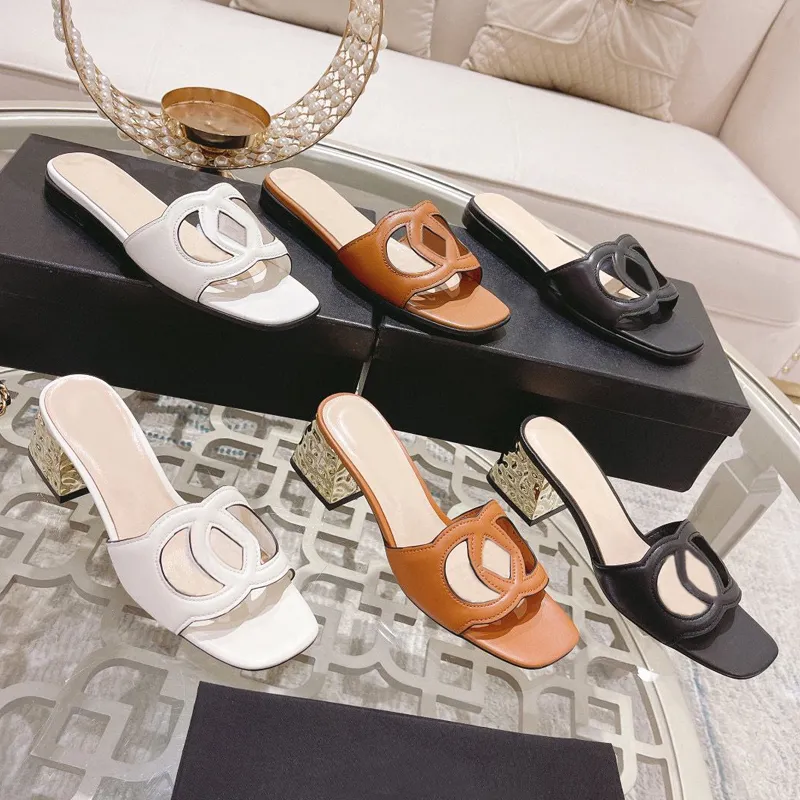 Kadın plaj terlik tasarımcısı ayakkabı yumuşak inek derisi% 100 deri kalın topuklu metal kadın ayakkabılar tembel baotou sandaletler elmaslar inci yüksek topuklu ayakkabılar 35-41-42 kutu ile