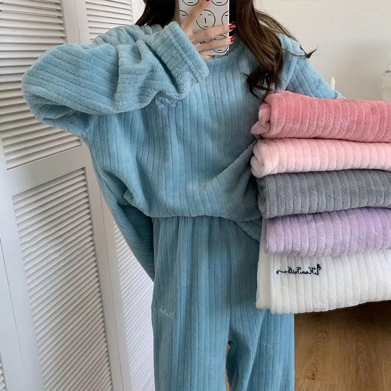 Kvinnors sömnkläder Autumn Winter Flanell Pyjamas Women's Two-Piece Coral Fleece Home Wear Clothes Loose Casual Rands Simple