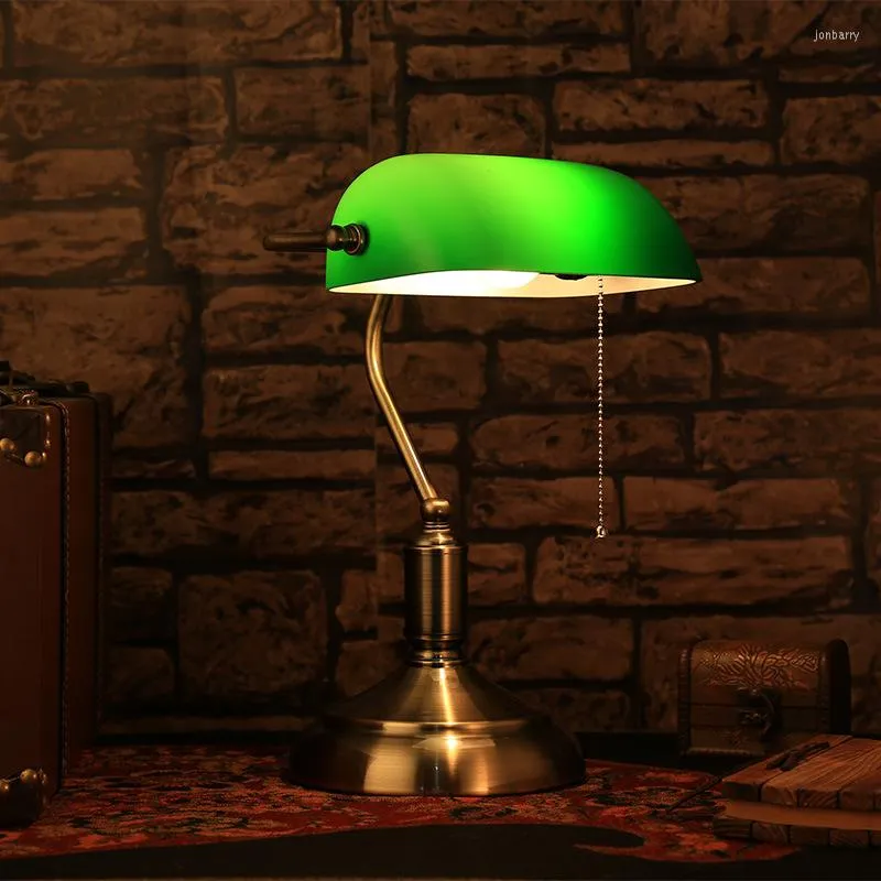 Lampy stołowe 2023 Green Loft Vintage Industrial Light Lampa Edison Cover do kawiarni sypialnia Dekoracja domu