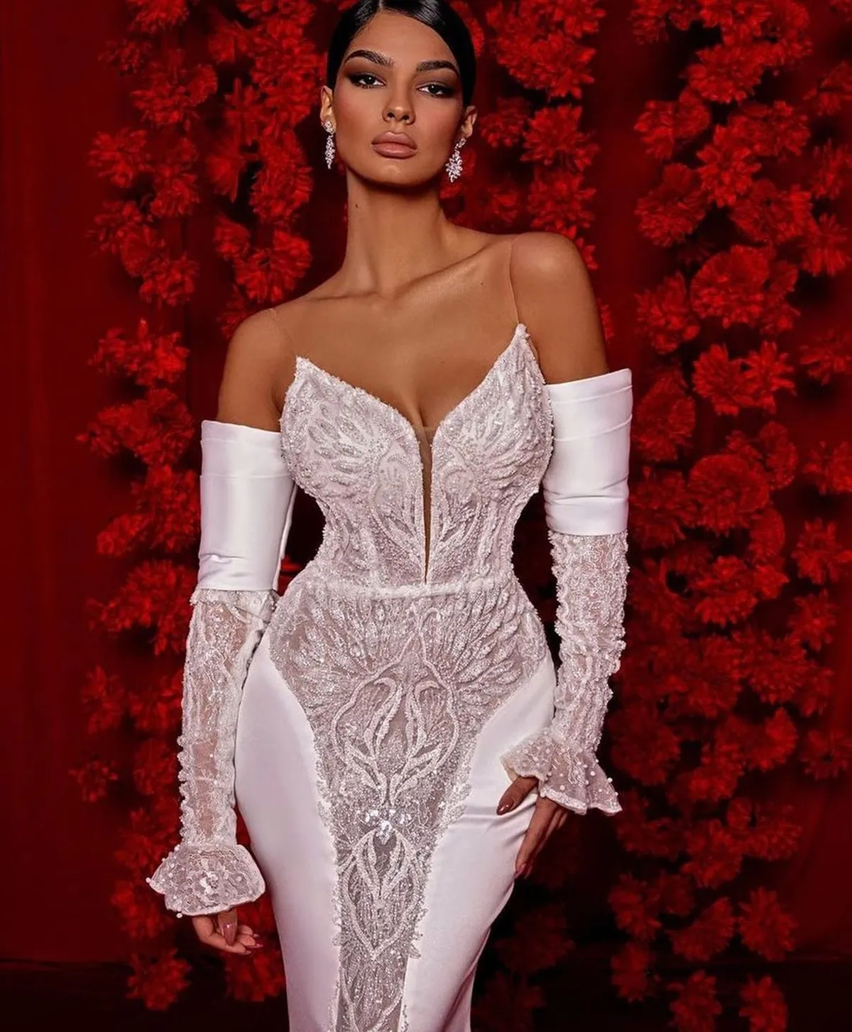 Glamorous Mermaid Wedding Dresses Sweetheart No Sleeves Satin Applicants Beaded Backless Slim Court Gown Custom Made Plus Size Vestidos De Novia