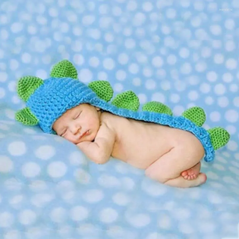 Baskar söta baby stickad hatt handgjorda spädbarn dinosaurie beanie all-match överraskning gåva till jul år halloween