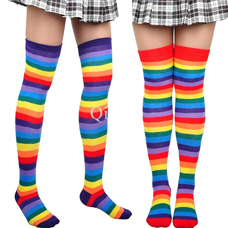 Meias masculinas compressão arco -íris sobre meias de tubo alto do joelho