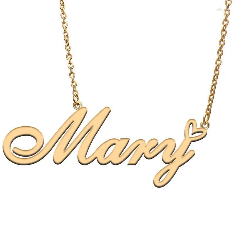 Colares pendentes Love Heart Mary Nome Colar para mulheres Aço inoxidável Placa de nome de prata de prata femme Madrinha meninas do presente