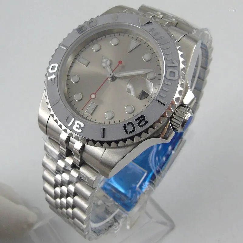 Zegarek 40 mm Sapphire Glass Automatyczne mężczyzn zegarek kalendarz szara tarcza Miyota 8215 Ruch Ruch Ceramic Bezel Wstaw jubileuszowy pasek