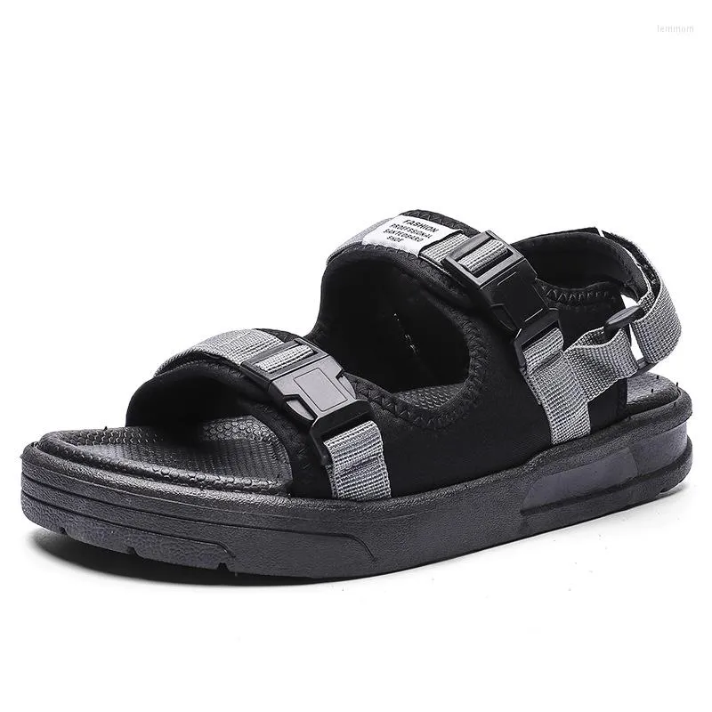 Sandales Style Vietnum Sandale Taille48 Hommes Chaussures de plage antidérapantes Femmes sportives Baskets d'été