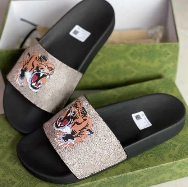 Designer Slides Mens Women Slippers Summer Sandal Beach Slide Flat Platform Ladies Bathroom Home Shoe Flip Flop Striped Tiger Bee Causal Slipper With Box 35-47 NO311