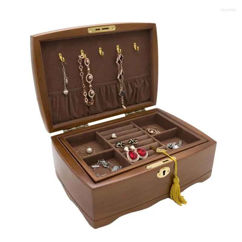 Jewelry Pouches 2023 Solid Wood Box With Lock To Make European High-End Luxury Retro Earrings Necklace Storage C