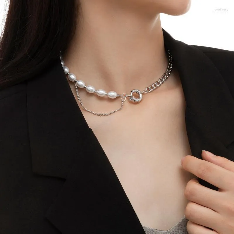 Łańcuchy ingesight.Z imitacja imitacja Pearl Choker Naszyjniki warstwowe asymetryczne srebrne kolory łańcuchowe kołnierze kobiety biżuteria gord22