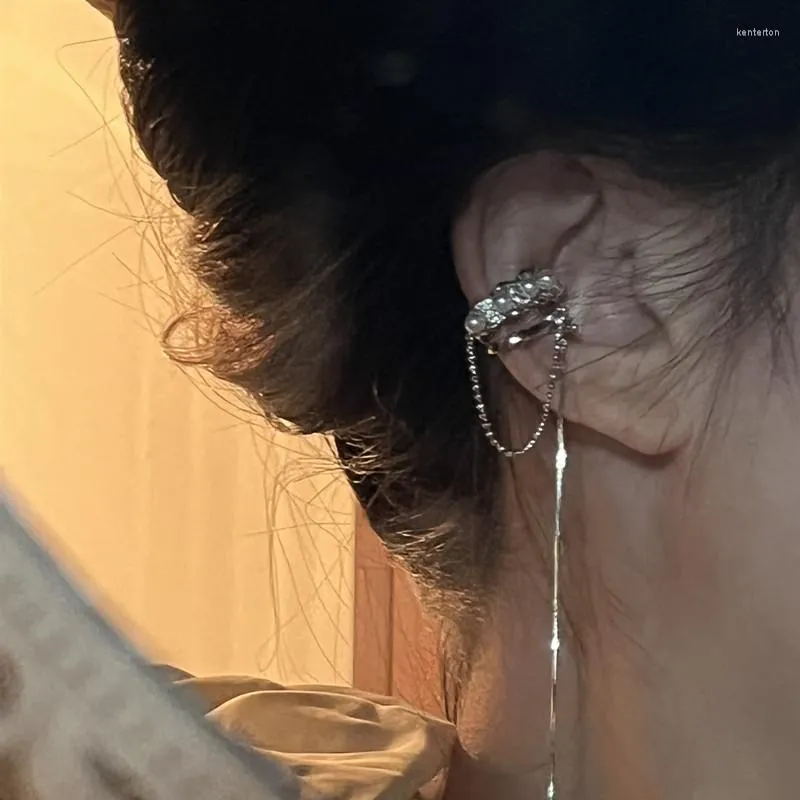 Hoop oorbellen Franse stijl Special Interest Design Ear Clip Advanced Sense Long Pearl Tassel Geen piercinghaken voor vrouwen
