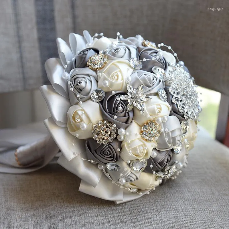 Flores decorativas estro cinza Creme cinza Made Flor Strassnestone Dama de honra Crystal Bridal Wedding Bouquets