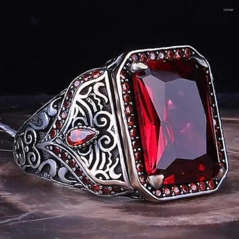 Eheringe Klassische Herrenring Mode Metall Silber Farbe Intarsien Grün Rot Stein Zirkon Punk Für Männer Engagement Luxus Schmuck