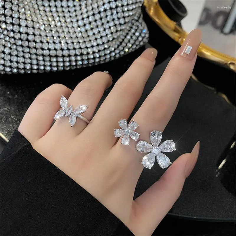 Wedding Rings Zirkoon Flower Light Niche Luxe Index Finger Ring Opening vrouwelijke vlinderontwerp gevoel Senior Temperament Fashion