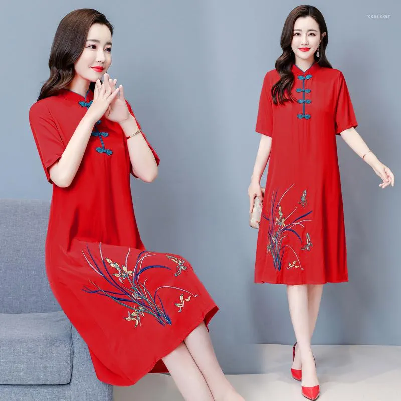 Этническая одежда 2023 M-4XL Винтажная красная вышивка китайская традиционная Qipao Casual Party Women Mid