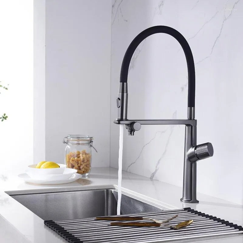 キッチン蛇口高品質の真鍮製の浄化水付き蛇口直接飲酒プルアウト2モードスプレーガングレー