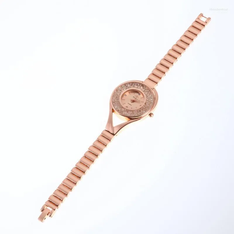 Нарученные часы Европейские и американские простые женские браслеты часы моды сплав с сплава тонкая отделка Quartz WatchWristwatches Thun22