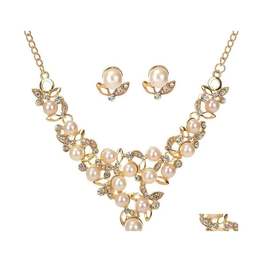 Orecchini Collana Set di gioielli casual da festa in Europa Set da clavicola con strass di perle sintetiche da donna con set di consegna a goccia Dhkyu