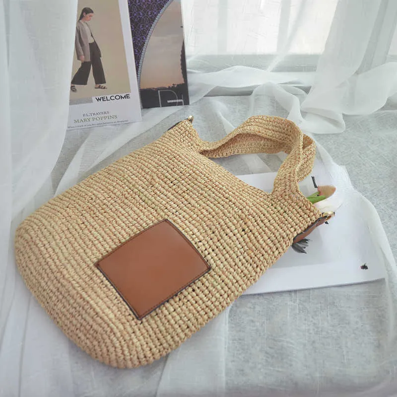 beach handbags Straw Woven Bag Raffite Hand-woven Messenger Bag Leather Brown Retro Simple Versatile Tote Bag 230116