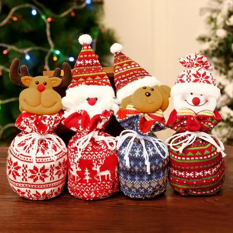 Kerstdecoraties 2023 Jaar Candy Bag Gift Deer Cub Santa Claus Mall Kindergarten Decoratie Apple