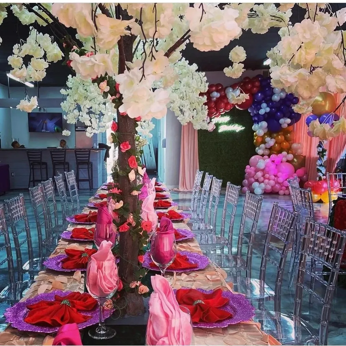 Decorative Wedding 1.2 M Drooping Artificial White Cherry Blossom Tree For  Wedding Table Centerpiece Imak535 From Imakeweddingprops, $292.47 |  DHgate.Com, image size:1200x1200