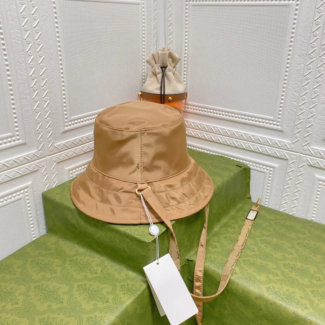 Wide Brim Silk Bucket Hat with Embroidered Checked Plain  display picture 2