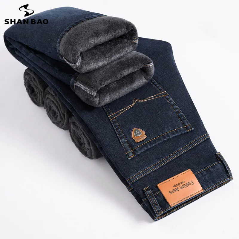 Jeans da uomo SHAN BAO Winter Brand Fit dritto in pile spesso caldo distintivo classico gioventù business casual denim a vita alta 230130