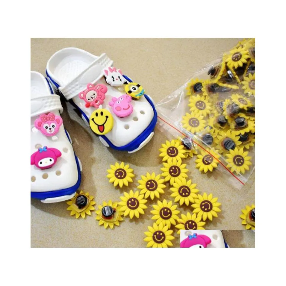 Pièces de chaussures Accessoires Led Croc Charms Cute Cartoon Animal Glow In The Dark Shoecharms Buckle Décoration Gift Drop Delivery Shoes Dhmun