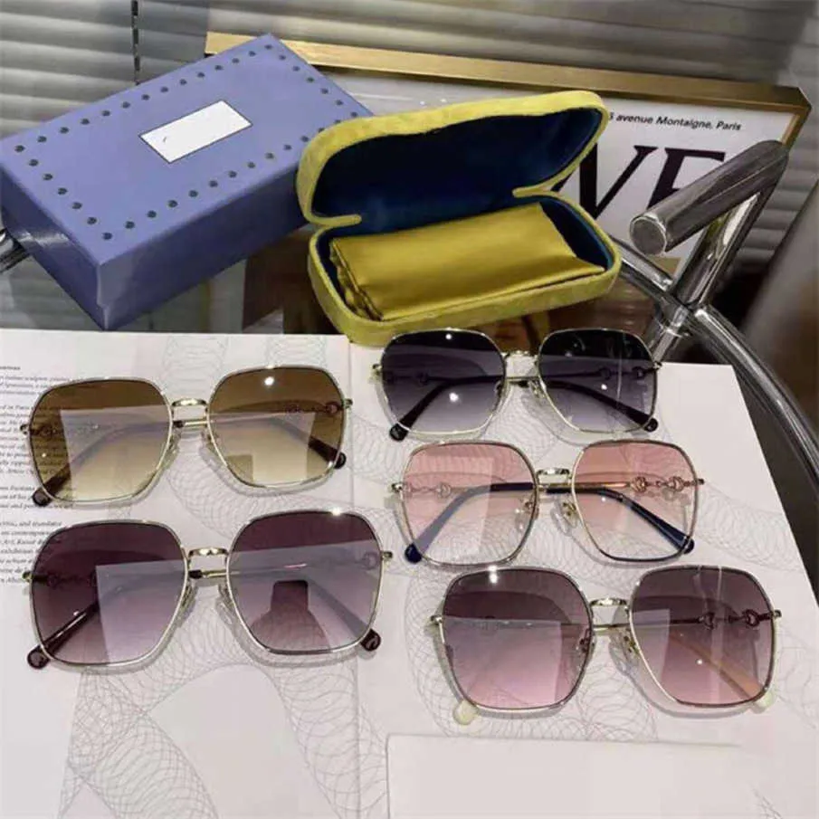 2023 Nouveau designer de luxe G Jiafeng ins Ni He Sui mêmes lunettes de soleil résistantes aux UV GG0882