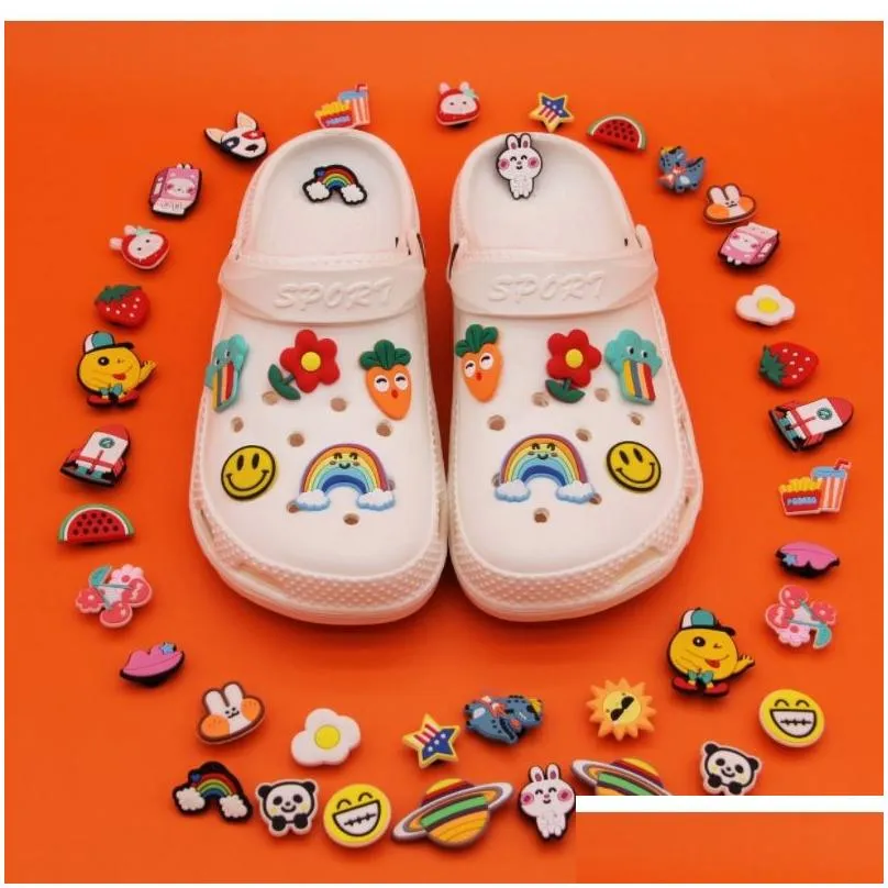 Shoe Parts Accessories Wholesale Custom Cartoon Style Pvc Charms Shoecharm Buckle Soft Rubber For Clog Shoes Garden Drop Del Series Randomly