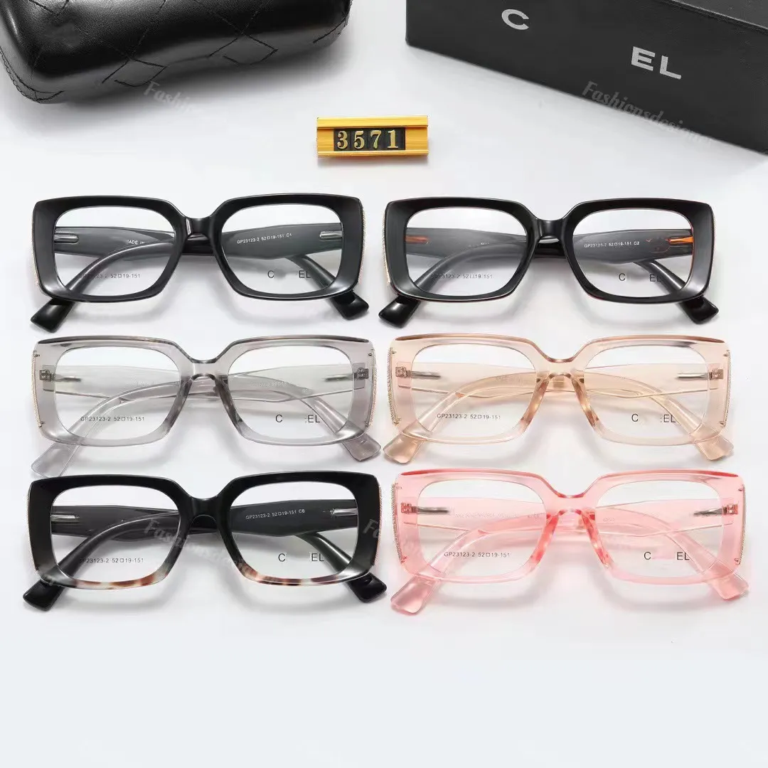 نظارة شمسية مصممة للسيدات نظارات قراءة مع شارة ذهبية اليومية نظارات صغيرة عصرية العلامة التجارية نظارات متعددة الألوان اختيارية مصممة بالجملة نظارة شمسية
