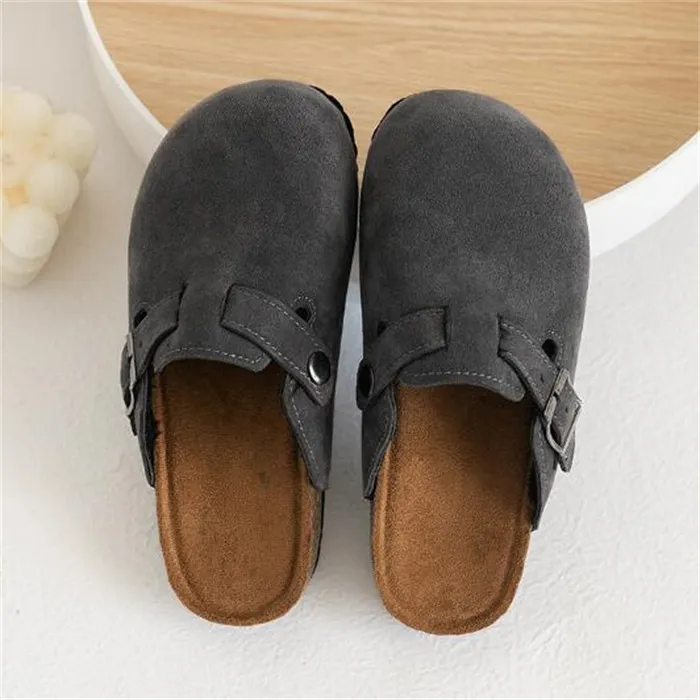 Utomhusbarn Athletic Shoes Designer Cork Flat Slippers Fashion Leather Slides Boys Girls Beach Sandals Clogs Bag Head Non-Slip Barn Casual Shoes