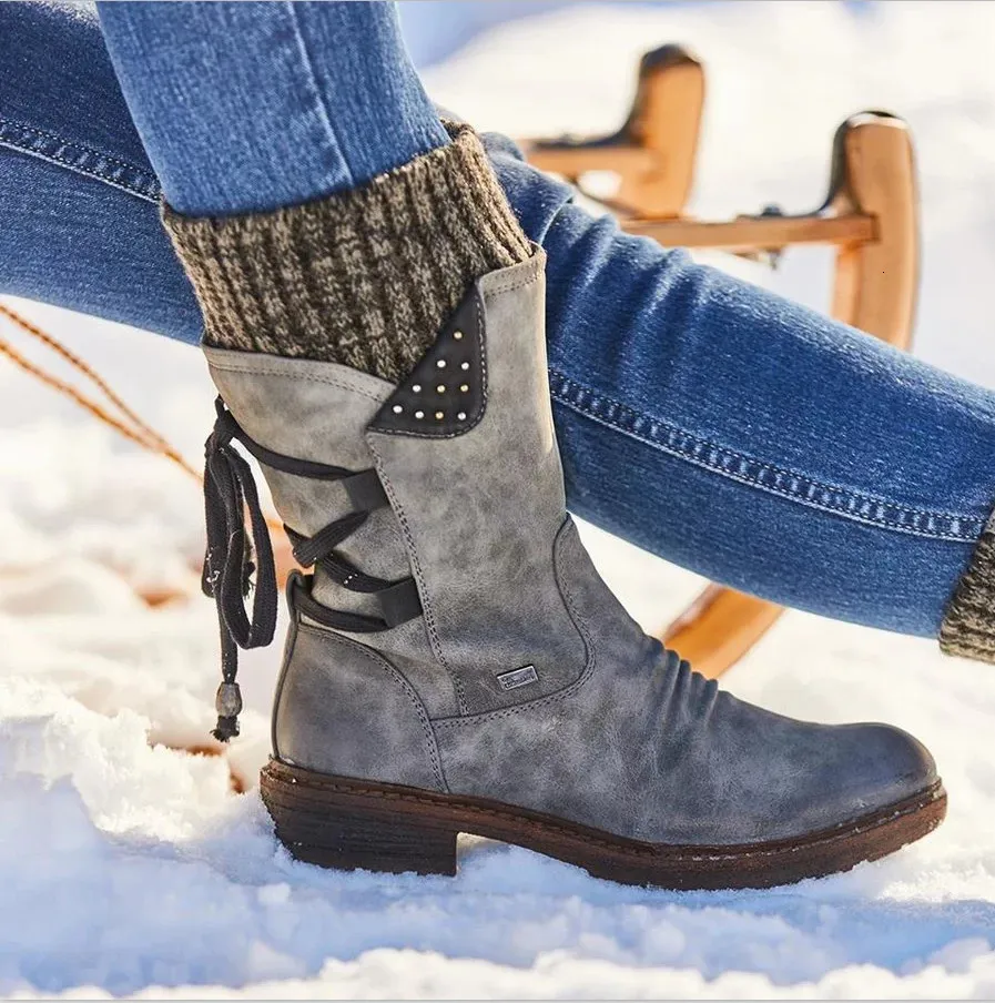 Botas femininas cheap curtas
