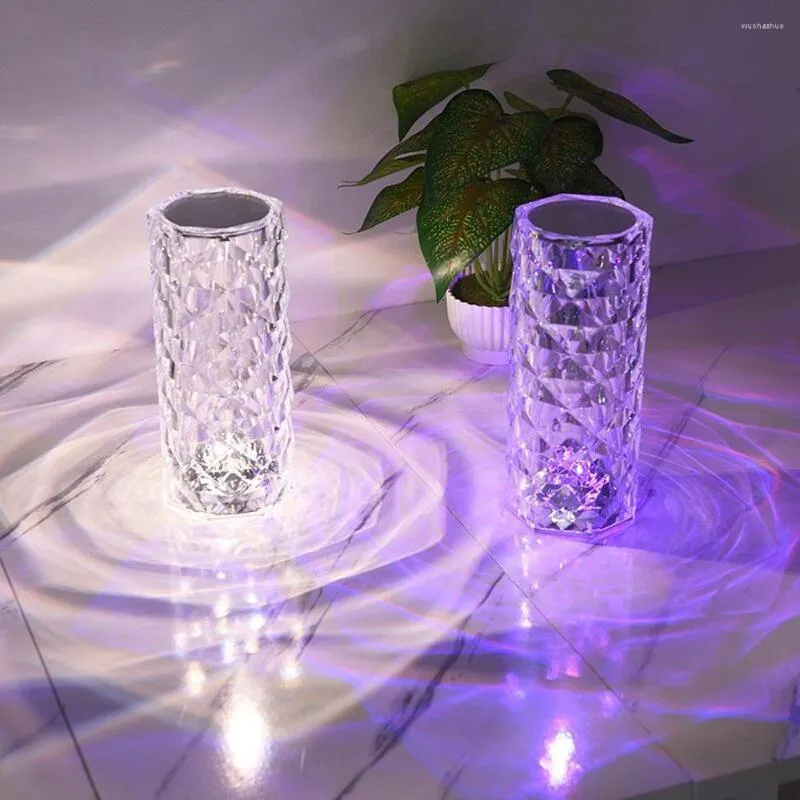 Tafellampen Touch Diamond Lamp Acryl Decoratie Bureau Voor Slaapkamer Nachtkastje Bar Kristallen Verlichtingsarmaturen Gift LED Nachtlampje