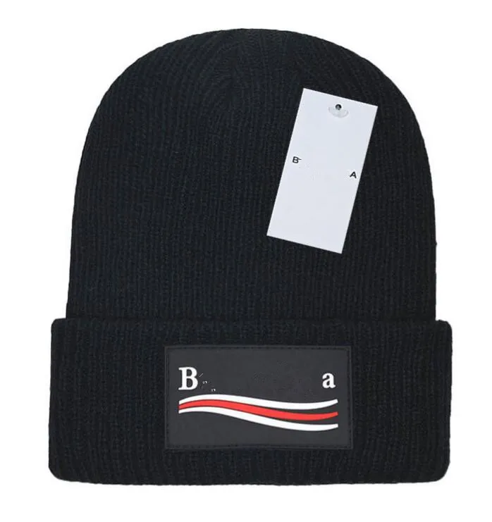 Vinterhattar för kvinna nya mössor B B Stickad söt hatt flickor Autumn Female Beanie Caps varmare motorhuven Damer Casual Cap