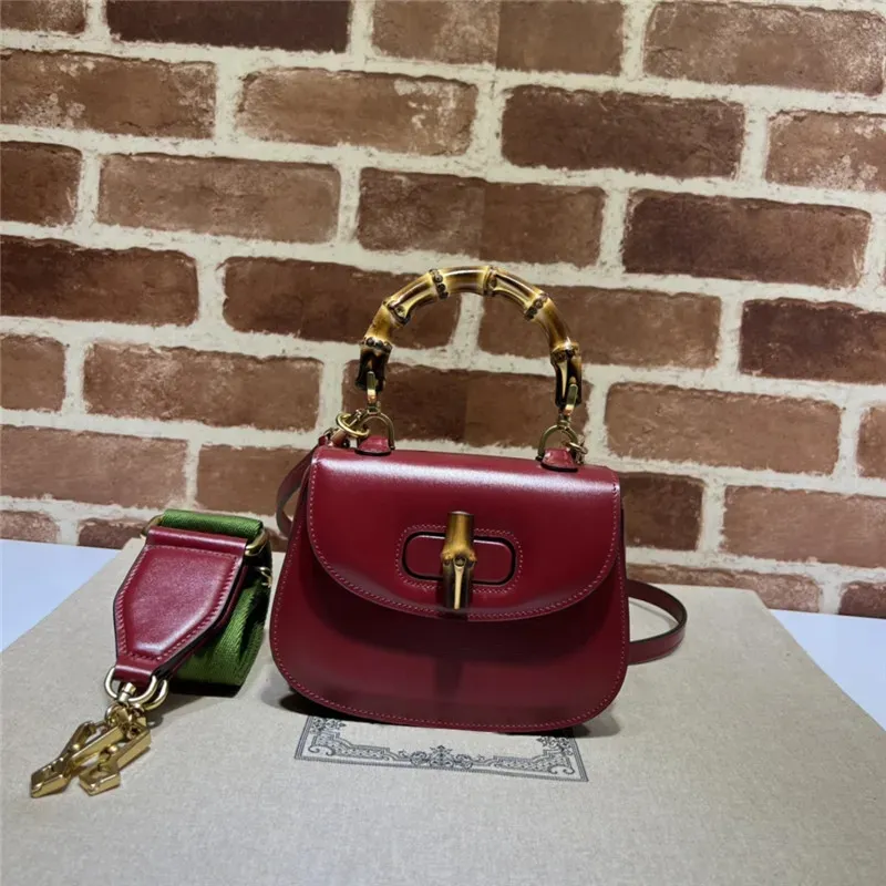 Mini top 2025 handle purse