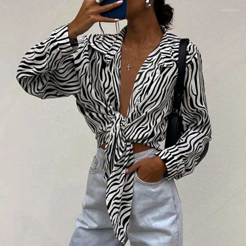 Kvinnors blusar Streetwear Style Long Sleeve Tops Fashion Design Zebra Pattern Casual Shirt Women Loose Black and White Striped Blus 28161