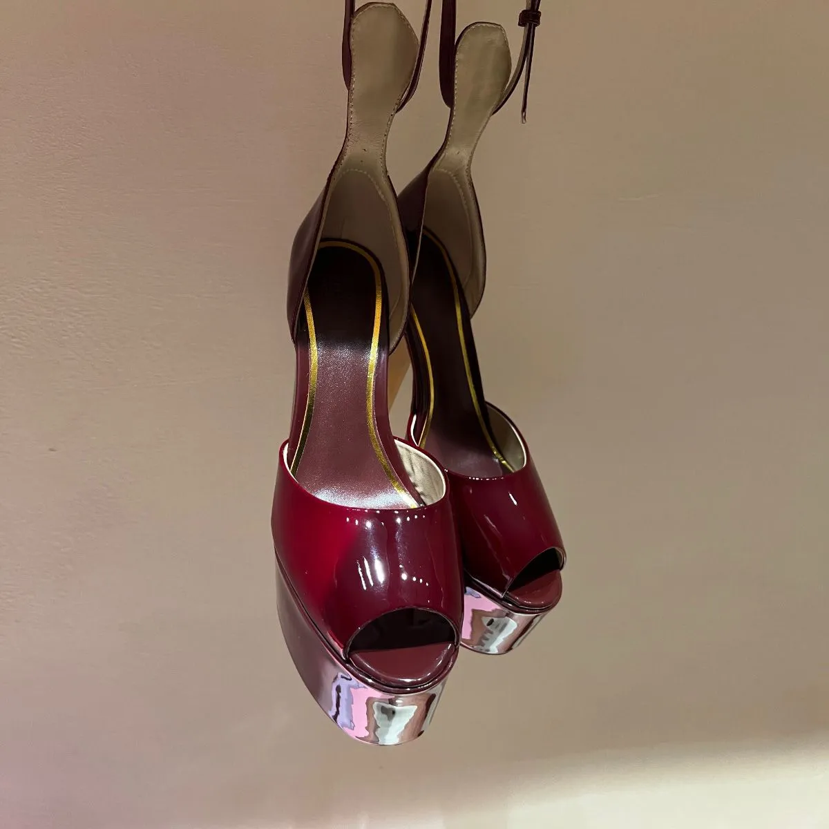 Heel Shoes For Women: आकर्षक दिखने के लिए पहनें ये हाई हील शूज, कैजुअल से  लेकर पार्टी में कर सकती हैं स्टाइल - heel shoes for women at low price with  amazing