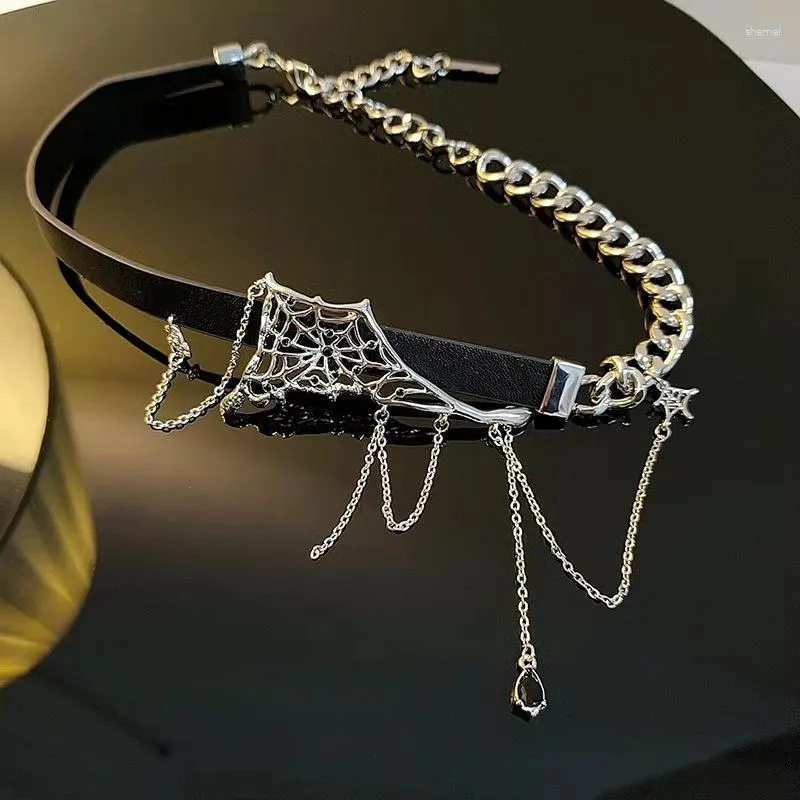 Choker Fashion Punk Chain Black PU Spider Necklace Exquisite Asymmetrical Wed Animal for Women Jewelry Gift