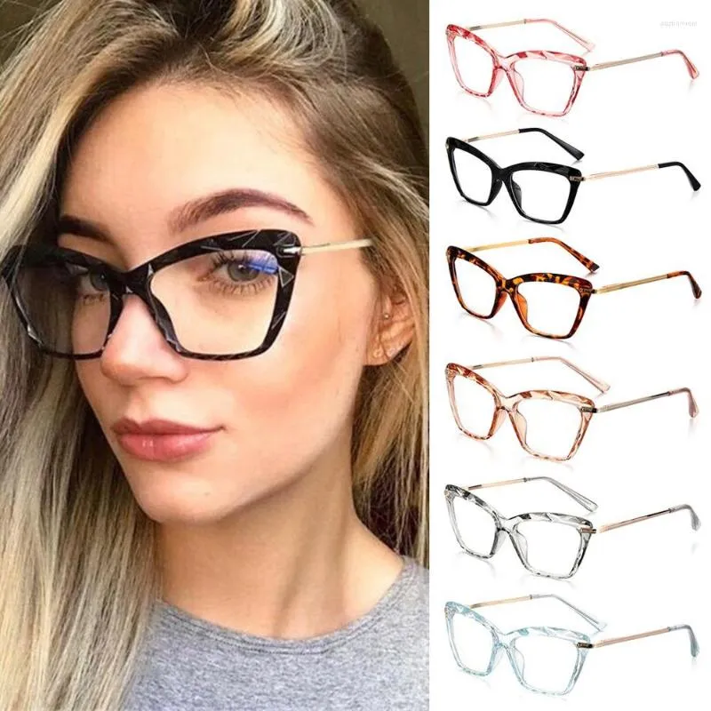 선글라스 패션 고양이 안경 프레임 패싯 수정 안경은 근시 빈티지 여성 안경을 장착 할 수 있습니다.