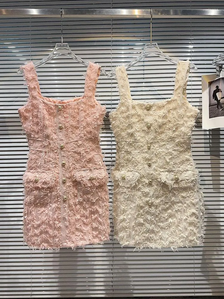 캐주얼 드레스 하이 스트리트 EST 2023 디자이너 패션 여성 스파게티 스트랩 금속 버튼 봉제 트위드 드레스