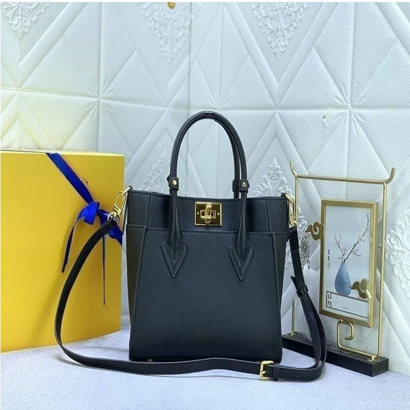 Tote Top Tote da donna Borsa a tracolla Designer Borsa a tracolla Moda Triangolo rovesciato Borsa tote classica Borsa da donna