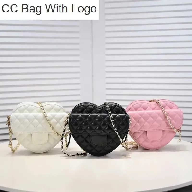 CC Bag Cosmetic Bag designer Women Bag Mini Chain Crossbody Bag axelväska Purse Heart Lover Tote påse läder toalett lammskinn quiltad gitterplånbok svart smink ba