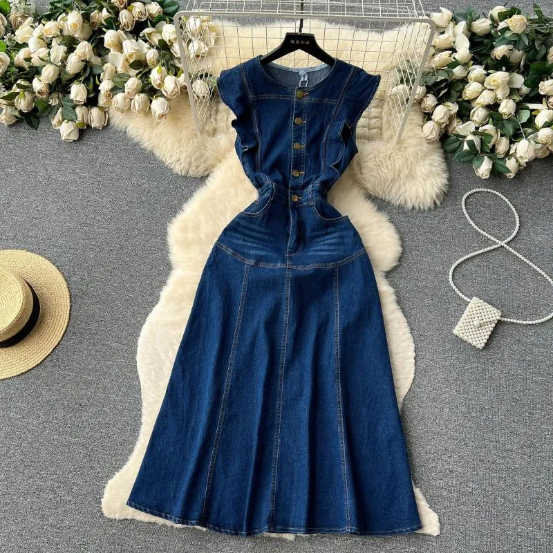 Casual klänningar Foamlina Korean Fashion Women Summer Denim Dress Sexig rund hals ärmlösa ruffles Single Breasted Slim A Line Long Jeans