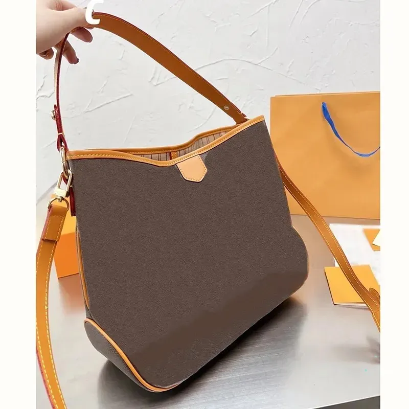 2023-Shopping Bag Designer Hands Brown Flower Women Shoulder Crossbody bag Luxury Leather handbag Lady Purse