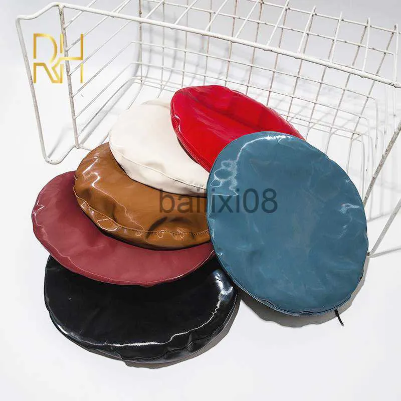 Skąpy brzeg kapelusze lady lustro pu skóra beret żeńska wiosna jesienna zima narciarstwo swobodny kapelusz francuski artysta malarz błyszcząca skórzana czapka beret j230802