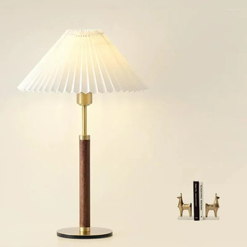 Tafellampen Nordic Geplooide Lamp LED Retro Walnoot Ijzer E27 Decoratief Bureaulampen Voor Slaapkamer Woonkamer Sofa Studeerkamer Thuis Verlichting
