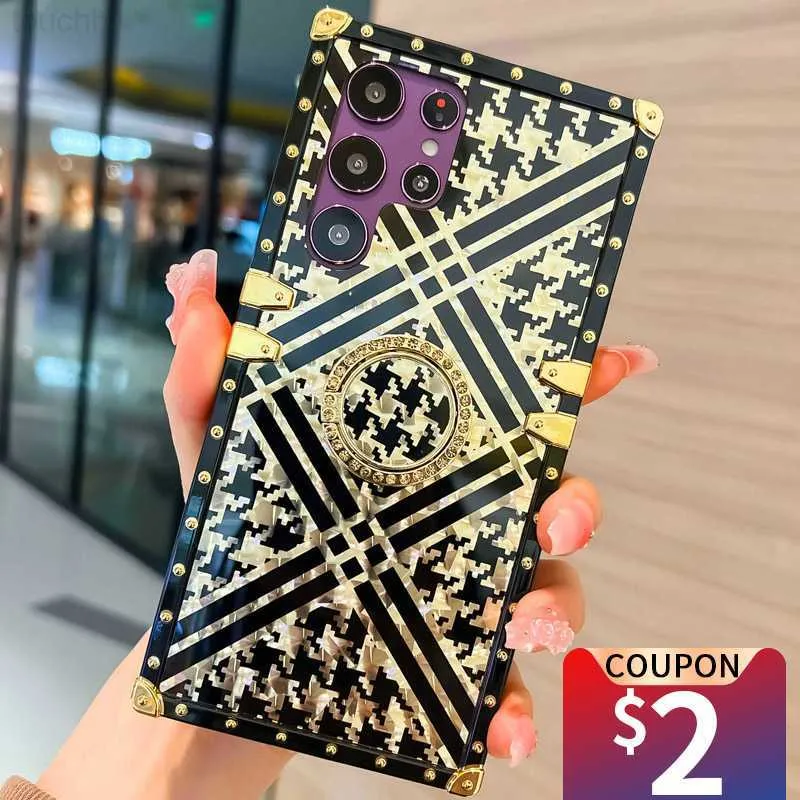 Mobiltelefonfodral Luxury Glitter Diamond Phone Case för iPhone 13 14 12 11 Pro Max X XR XS Max 7 8 14 Plus SE2022 Soft Leopard Feather Back Cover L230731